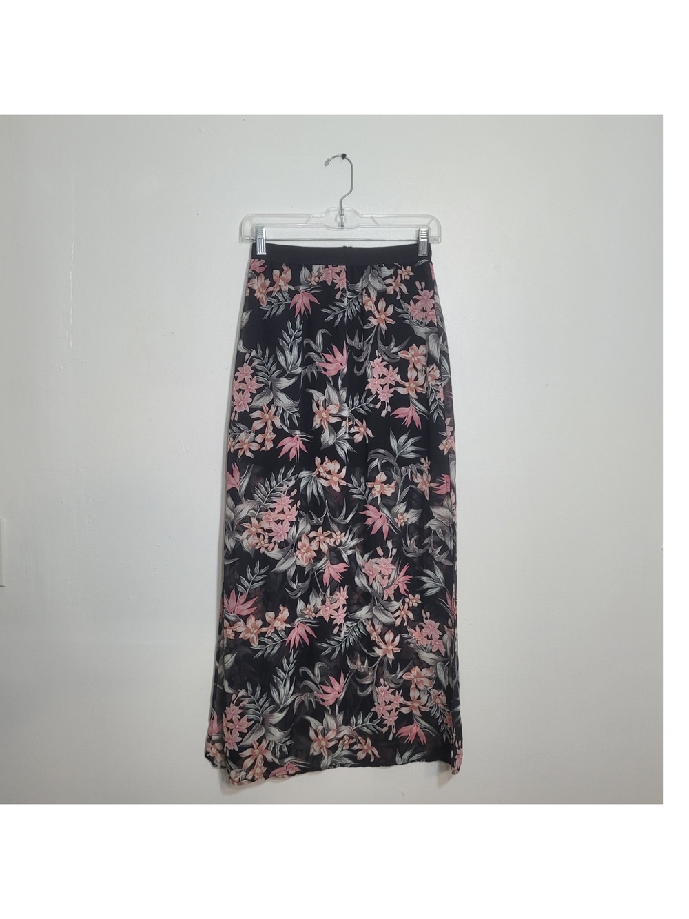Divided H&M Black Floral Maxi Skirt With Side Slits Size 2